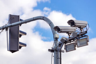 Ilustrasi, ETLE bisa menggambarkan situasi jalan. Foto: Istock @Michaela Dusikova