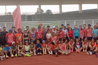 Fashion Runners (FR) sebuah komunitas lari konsisten melakukan latihan rutin di lintasan track Stadion Madya Gelora Bung Karno (GBK). Foto/ipol