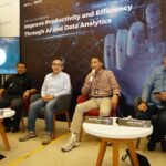 (kiri ke kanan) Direktur Operation dan Sales MDMedia Pujo Pramono, Direktur Utama Infomedia Eddy Sofryano, CEO TelkomMetra Pramasaleh Haryo Utomo, dan VP Corporate Communication Telkom Andri Herawan Sasoko saat acara Media Gathering “Improve Productivity and Efficiency Through AI and Data Analytics” di Jakarta, pada Rabu (7/5/2025). Foto: Telkom Indonesia
