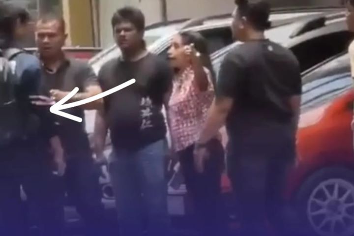 Debt collector rampas Pajero mahasiswa di Bekasi. Foto: Tangkap layar IG @bekasi24jamcom
