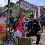 Kecamatan Sebulu Salurkan Bantuan Sosial bagi Warga Kurang Mampu. Foto: Dok Humas