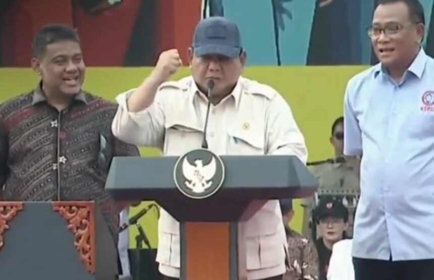 Presiden Prabowo Subianto berpidato dalam peringatan Hari Buruh Internasional (May Day) 2025 di Lapangan Monas, Jakarta Pusat, Kamis (1/5/2025). Foto: Ist