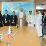 Sekretaris Jenderal DPR RI Indra Iskandar foto bersama usai pertemuan bilateral dengan Sekretaris Jenderal Parlemen Bahrain Mohamed Ibrahim Al sisi Al Buainain di sela pelaksanaan Konferensi ke-19 Persatuan Parlemen Anggota OKI (Organisasi Kerja Sama Islam) atau Parliamentary Union of the OIC Member States (PUIC) di Gedung Nusantara II, DPR RI, Senayan, Jakarta, Senin (12/5/2025). Foto: Ist