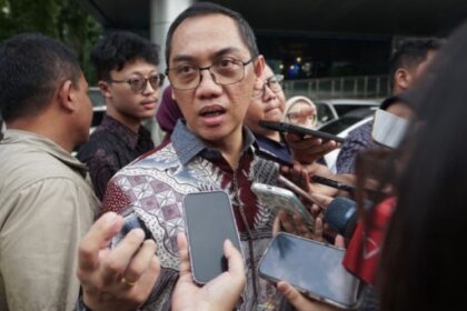 Direktur Jenderal Pengawasan Ruang Digital Alexander Sabar Komdigi pada Rabu (21/5/2025) menyatakan langkah pemblokiran PEDULILINDUNGI merupakan komitmen untuk memberantas konten judi online dan perlindungan kepada masyarakat. Foto: Dok Kemkomdigi