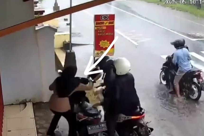 Aksi begal di Klakah, Kabupaten Lumajang. Foto: Tangkapan layar Instagram @fakta.indo
