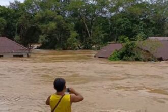 Banjir melanda Kabupaten Berau, Provinsi Kalimantan Timur, Selasa (27/5/2025). Foto: BPBD Kabupaten Berau