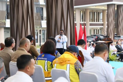 Wamendagri Ribka Haluk saat peresmian tiga gedung fakultas di Institut Pemerintahan Dalam Negeri (IPDN). Foto: Ist
