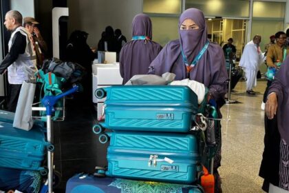Jemaah haji khusus saat tiba di Bandara Taif Arab Saudi.