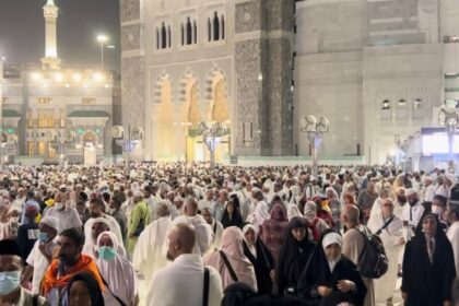 Suasana Masjidil Haram yang semakin padat menjelang puncak haji.