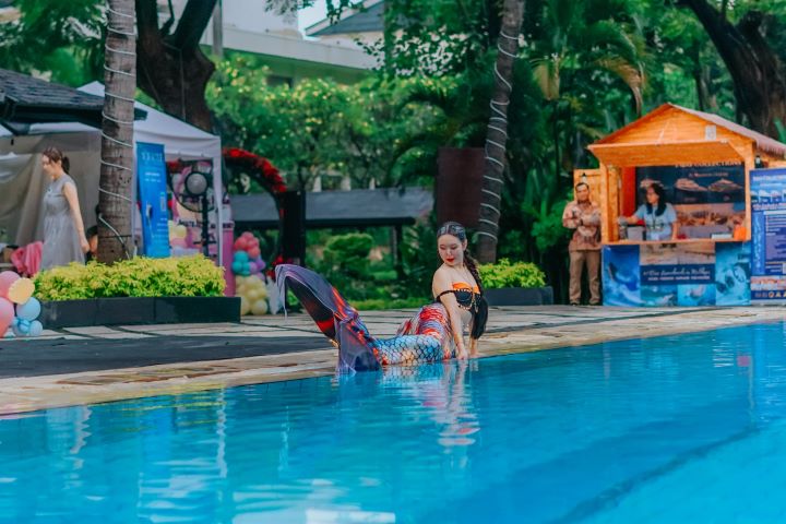 Kejuaraan Mermaid & Tari Bawah Air Internasional pertama dan terbesar di Indonesia digelar di Hotel Borobudur Jakarta.
