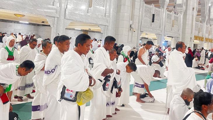 Suasana Masjidil Haram yang dipenuhi jamaah haji Indonesia.
