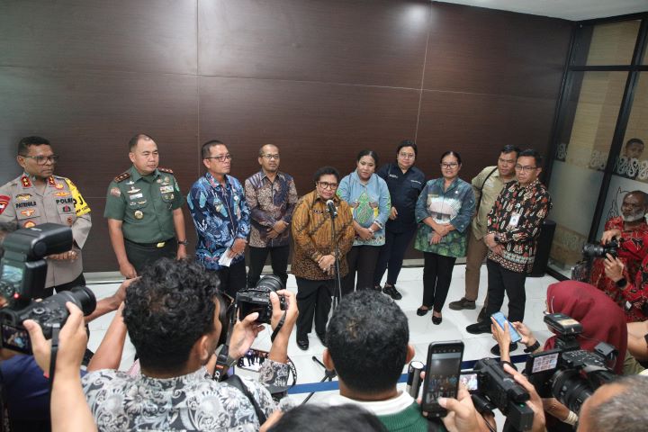 Rapat Koordinasi (Rakor) PSU Tahun 2025 di Provinsi Papua yang berlangsung di Kantor Gubernur Papua, Kota Jayapura, Kamis (15/5/2025). Foto: kemendagri