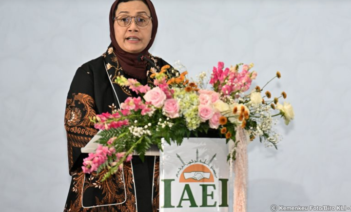Menteri Keuangan Sri Mulyani saat membuka Sarasehan Ekonom Islam Ikatan Ahli Ekonomi Islam (IAEI) di Jakarta.
