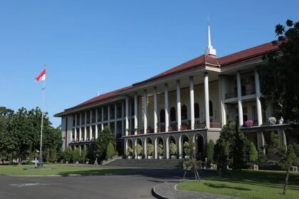 Universitas Gadjah Mada (UGM)