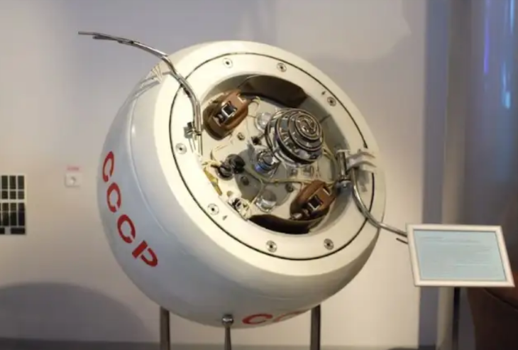 Replika Kosmos 482, wahana milik Uni Soviet yang bisa jatuh ke Indonesia. Foto: Wikipedia