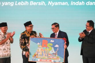 Gubernur Jakarta Pramono Anung bersama Wakil Gubernur Jakarta Rano Karno meluncurkan Benyamin S. Award, Selasa (3/6/2025). Foto: Pemprov DKI Jakarta