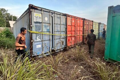 Polisi menyelidiki kasus dugaan tindak pidana penggelapan kontainer di Batam. Foto: humas polri