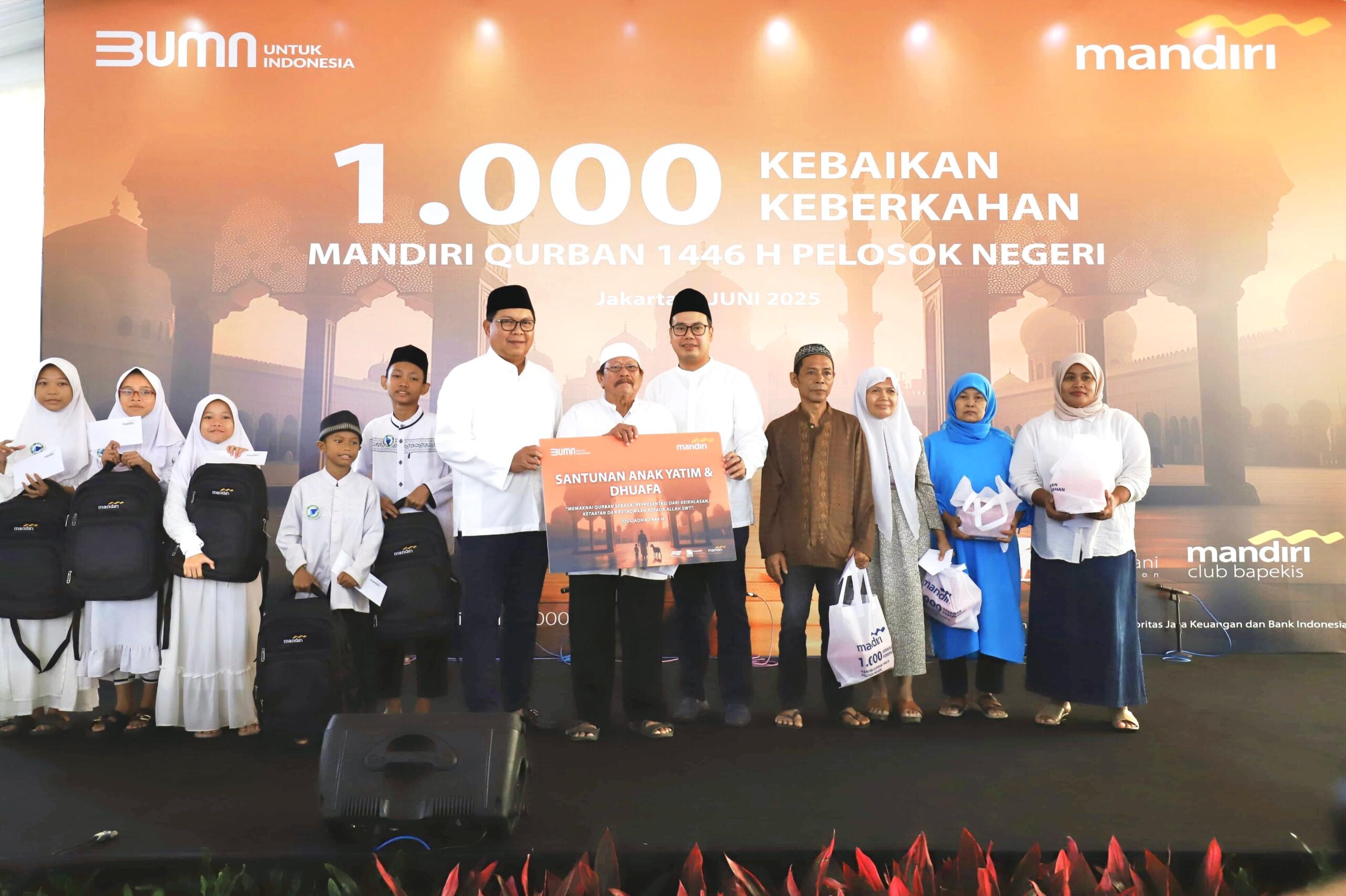 Bank Mandiri Perkuat Komitmen kepada Masyarakat Lewat Program Kurban di Idul Adha 1446 H 2 69f8fea9 ca5a 4682 a4f0 4b8edbd41771 scaled