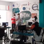 Pelatihan digital dan pendampingan bisnis terstruktur bagi pelaku UMKM penyandang disabilitas. Foto: Telkom Indonesia