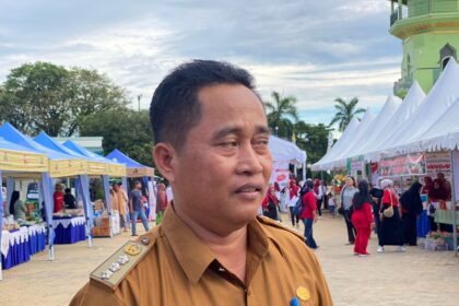 Camat Tenggarong, Sukono.