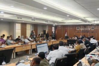 Bapemperda DPRD DKI Jakarta saat menggelar rapat. (Foto dok ipol.id)