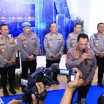 Kepala Korps Lalu Lintas (Kakorlantas) Polri, Irjen Pol Agus Suryonugroho dan jajaran usai giat pencanangan Hari Keselamatan Lalu Lintas dan Angkutan Jalan ditengah-tengah rapat kerja teknis (Rakernis) Korlantas Polri, di Gedung Tri Brata, Jakarta Selatan, Kamis (12/6/2025). Foto: Ist