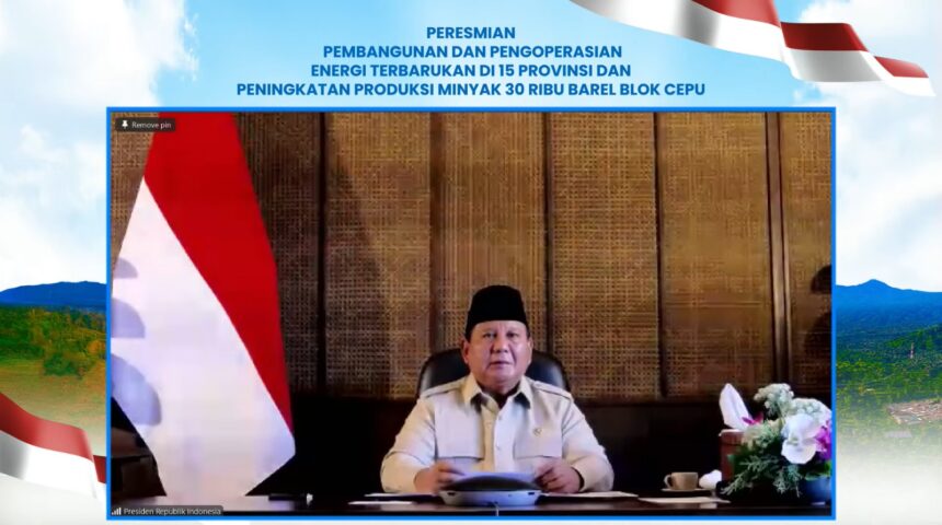 Presiden Republik Indonesia, Prabowo Subianto, menyatakan bahwa pengembangan energi surya memiliki peran krusial dalam menjangkau wilayah yang selama ini belum teraliri listrik secara optimal, terutama di daerah tertinggal, terdepan, dan terluar (3T). Foto: Dok PLN