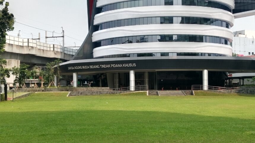 Gedung Bundar atau Gedung Jaksa Agung Muda Pidana Khusus Kejaksaan Agung. Foto: Yudha Krastawan/ipol.id