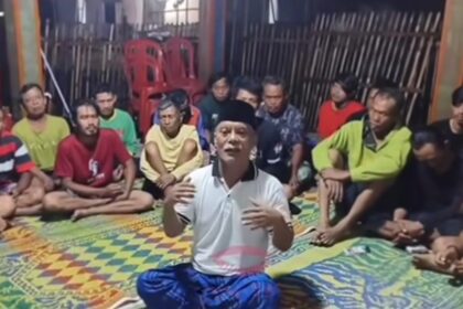 Klarifikasi panitia kurban di Cikiwul, Kecamatan Bantargebang, Kota Bekasi. Foto: Tangkapan layar Instagram @undercover.id