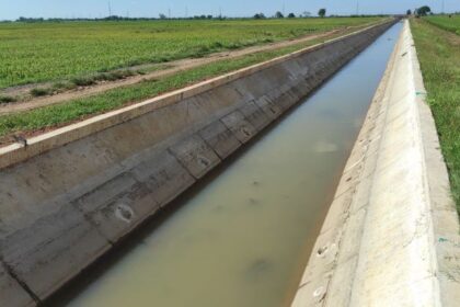 Tampak sawah membentang luas yang didukung oleh sistem irigasi yang mumpuni. (Dok Kementerian PU)