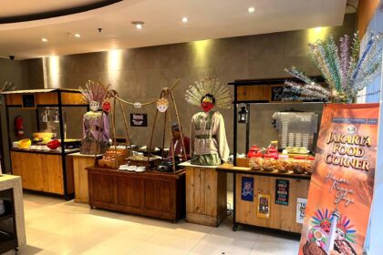 Harper MT Haryono Jakarta meriahkan HUT ke-498 Jakarta dengan nuansa Betawi dan sajian kuliner khas Ibu Kota. (dok. Harper MT Haryono)