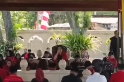 Megawati ziarah ke makam Bung Karno di Blitar