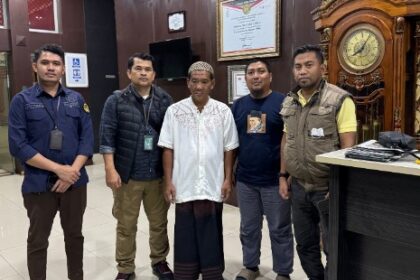 Pjs General Manager (GM) PT Bhanda Ghara Reksa Cabang Utama Medan, Syahrizal (tengah). Foto: Dok Puspenkum Kejaksaan Agung