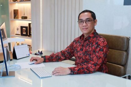 Direktur Jenderal Pengawasan Ruang Digital Kemkomdigi, Alexander Sabar, di Jakarta, Kamis (29/5/2025) menegaskan bahwa keputusan pemblokiran sementara terhadap platform Internet Archive (Archive.org) diambil setelah ditemukan sejumlah konten yang melanggar Undang-Undang Informasi dan Transaksi Elektronik (UU ITE), terutama konten yang bermuatan perjudian online (judol) dan pornografi. Foto: Dok. Kemkomdigi