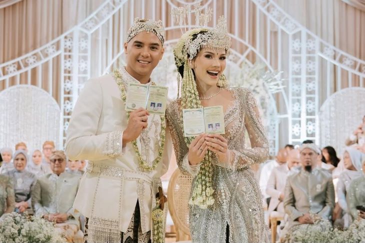 Momen akad nikah Al Ghazali dan Alyssa Daguise pada Senin, 16 Juni 2025. Foto: IG @alghazali7