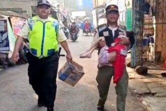 Penampakan Bocah Perempuan yang Disiksa Orang Tuanya di Pasar Kebayoran Lama. Foto/Ist