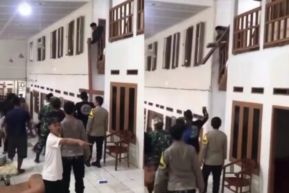 Aksi warga bubarkan retret pelajar Kristen di Sukabumi. Foto: Tangkapan layar Instagram @sukabumitoday