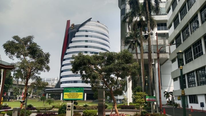 Gedung Bundar Baru atau Gedung Jampidsus yang berada di kompleks Kejaksaan Agung RI, Kebayoran Baru, Jakarta Selatan. Foto: Yudha Krastawan/ipol.id