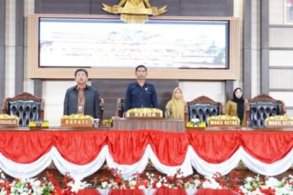 Rapat Paripurna ke-5 DPRD Kukar penyerahan rekomendasi atas LKPJ Bupati Kutai Kartanegara Tahun Anggaran 2024.