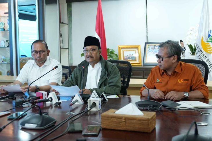 Menteri Sosial, Saifullah Yusuf dalam konferensi pers di Kantor Kementerian Sosial, Jakarta. Foto: Kemensos