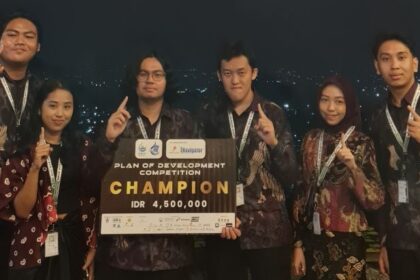 Tim NAWASENA meraih Juara 1 PODC di OGIP 2025, Minggu (11/5/2025). Foto: UGM