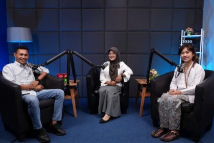 MDaud Loilotu, SH, praktisi hukum dari Populis Justice Law Firm (kiri) dan Anisa Asri, Perencana Ahli Pertama pada Deputi Bidang Pemenuhan Hak Anak KemenPPPA (kanan) saat menjadi pembicara podcast pencegahan judi daring di kalangan pemuda dan pelajar.