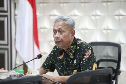 Wamensos Agus Jabo Priyono saat membuka Rapat Koordinasi Persiapan Pembukaan Sekolah Rakyat yang digelar secara daring. Foto: Kemensos