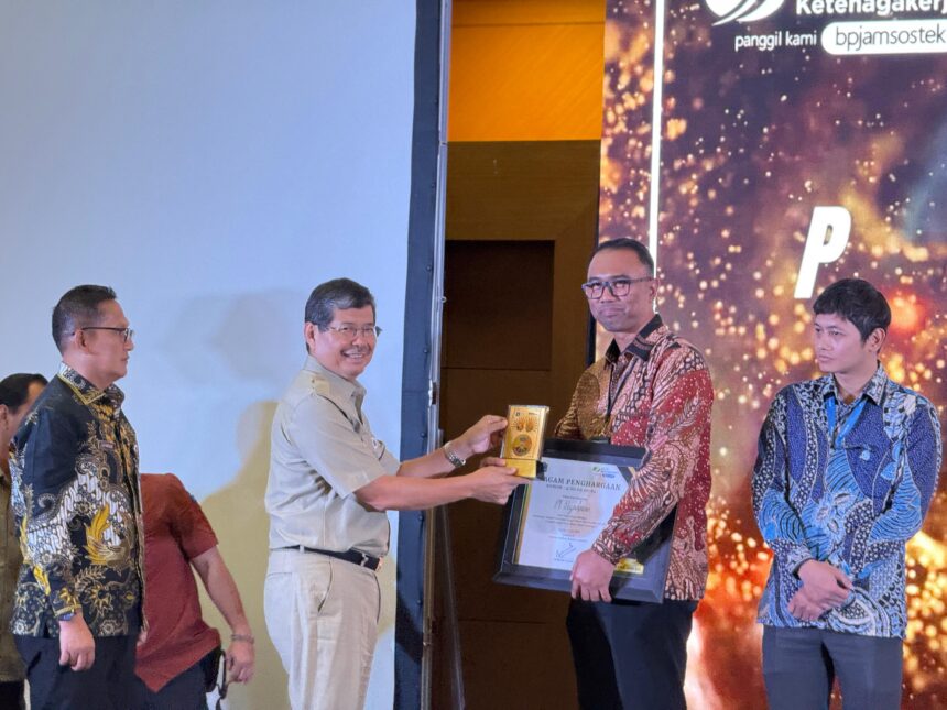 PT Pegadaian raih penghargaan Paritrana Award Tingkat Provinsi DKI Jakarta Tahun 2025. Foto: Ist