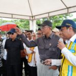 Menteri PU Dody Hanggodo saat kunjungan kerjanya ke Sulawesi Tenggara pada Minggu (13/7/2025).