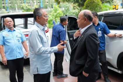 Menteri PU Dody Hanggodo bertemu dengan Kepala BGN Dadan Hindayana untuk mempercepat realisasi pembangunan dapur penyedia pangan gizi atau Satuan Pelayanan Pemenuhan Gizi (SPPG) sebagai bagian dari Program Makan Bergizi Gratis. Foto: Ist