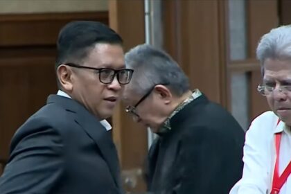 Hasto Kristiyanto usai menjalani sidang di Pengadilan Tipikor, Kamis (3/7/2025). Foto: Iipol.id