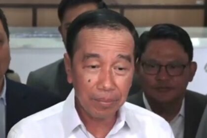 Jokowi usai jalani pemeriksaan. Foto: ipol.id