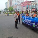 Kegiatan sosialiasi pelaksanaan Operasi Patuh Jaya 2025 di Kawasan Matraman Jaktim. Foto: TMC Polda Metro Jaya