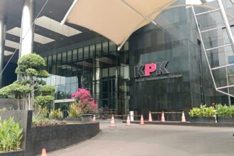Lobi masuk kendaraan roda empat di Gedung Merah Putih KPK. Foto: Dok ipol.id